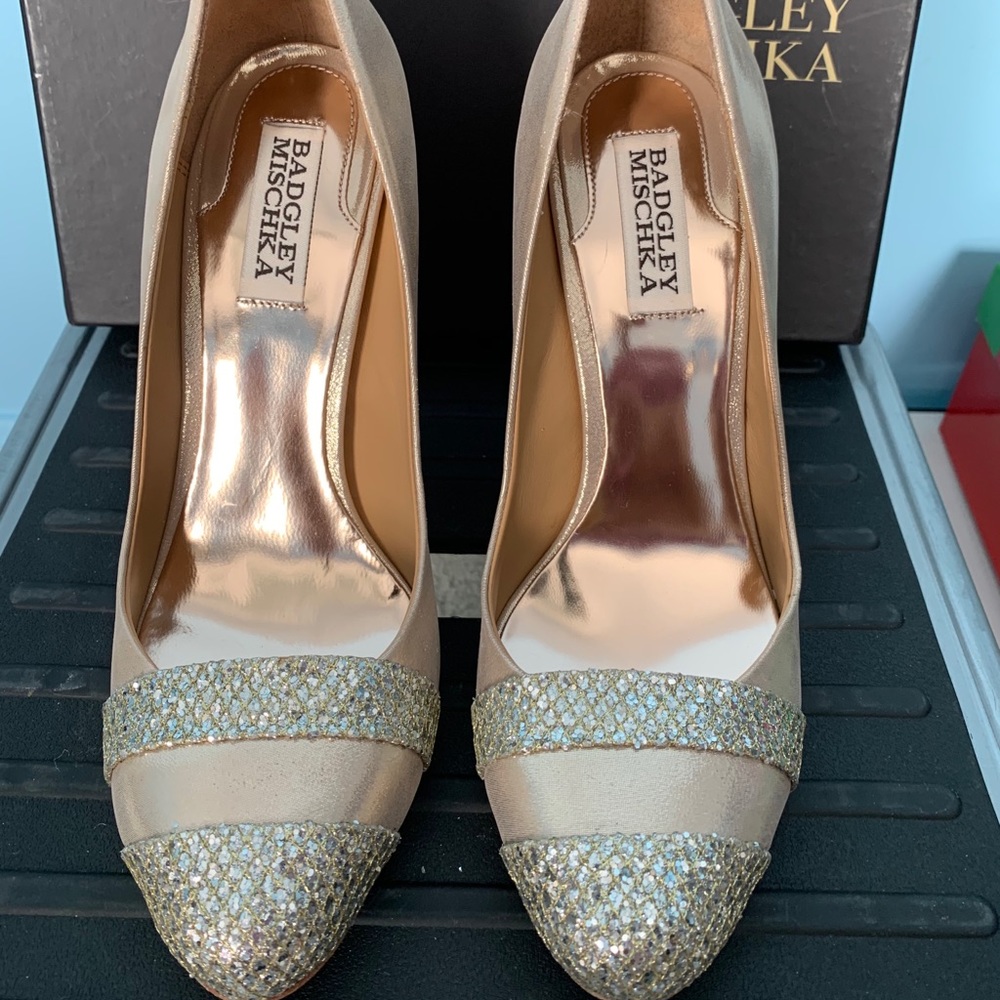 Badgley mischka 3” nude heels 7 1/2